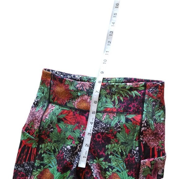 Lululemon Athletica Wunder Under in Zen Garden - Picture 4 of 7